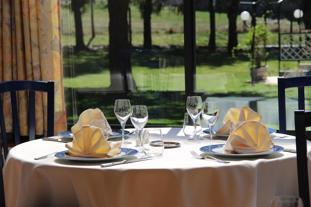 Hotel Restaurant Logis La Meridienne Anglards de Saint Flour Εξωτερικό φωτογραφία
