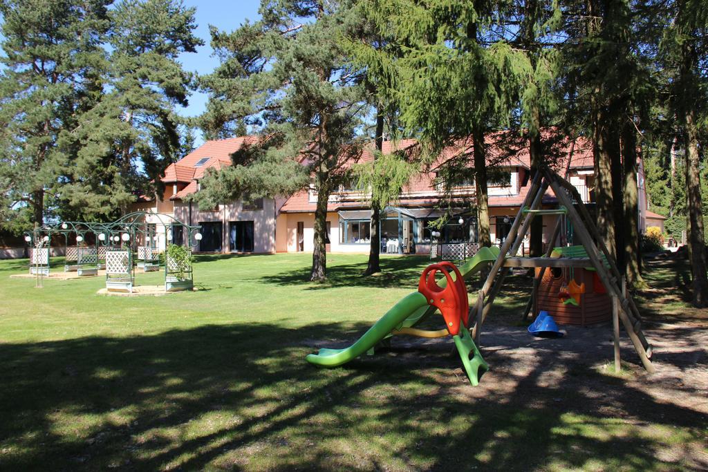 Hotel Restaurant Logis La Meridienne Anglards de Saint Flour Εξωτερικό φωτογραφία