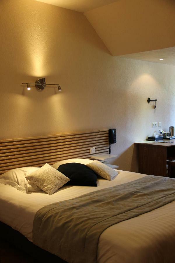 Hotel Restaurant Logis La Meridienne Anglards de Saint Flour Εξωτερικό φωτογραφία