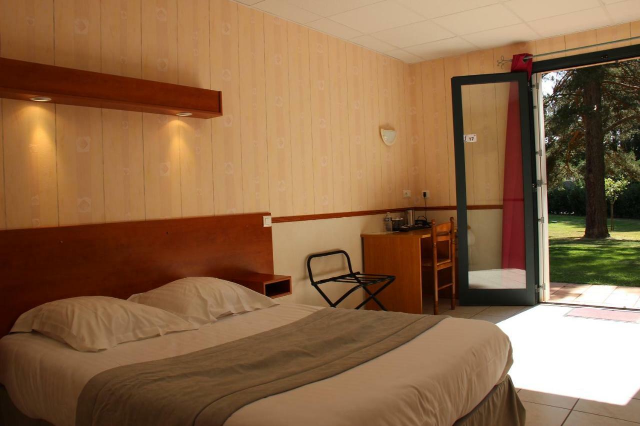 Hotel Restaurant Logis La Meridienne Anglards de Saint Flour Εξωτερικό φωτογραφία