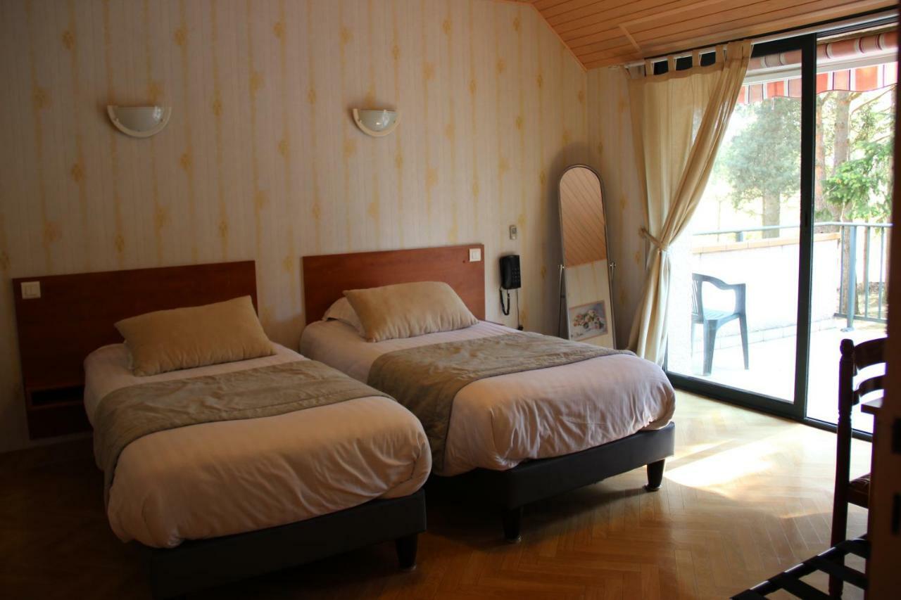 Hotel Restaurant Logis La Meridienne Anglards de Saint Flour Εξωτερικό φωτογραφία